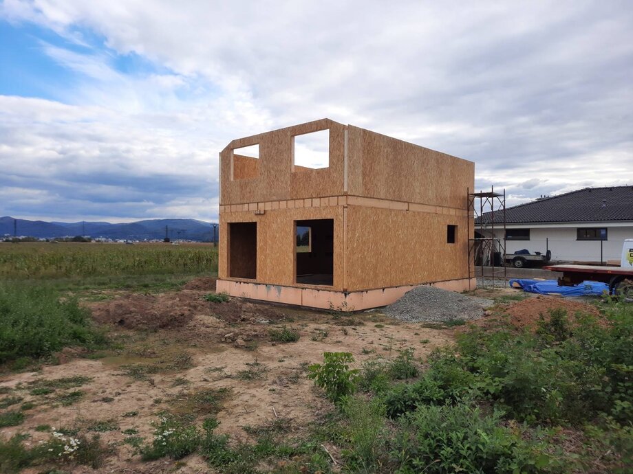 Montovaný dom na kľúč - stavba nízkoenergetického domu DATA